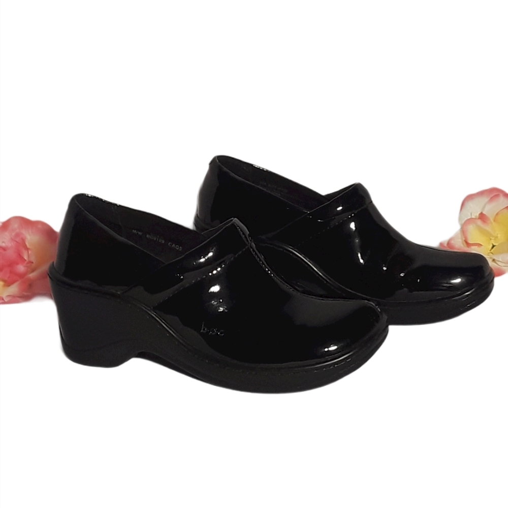 BOC Born Concepts Mule Clog